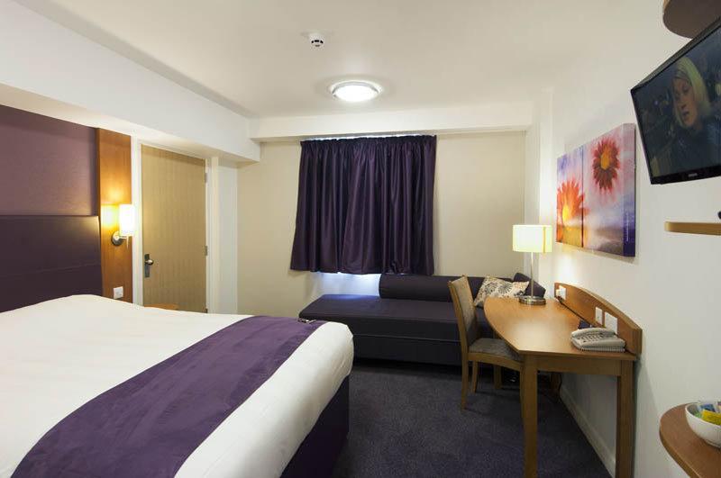 Premier Inn Warrington Centre Zewnętrze zdjęcie